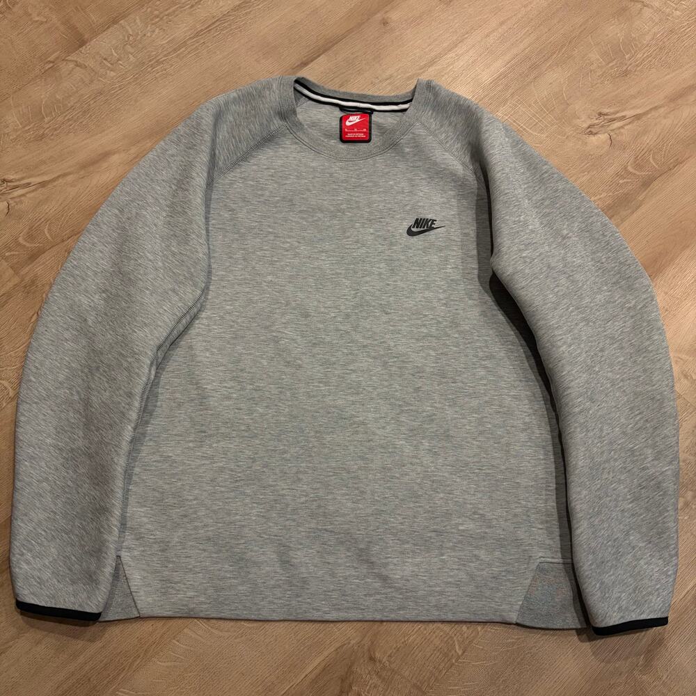 Nike Sportswear Tech Fleece Crewneck Sweatshirt Mens XL Gray FB7916-063 Pullover